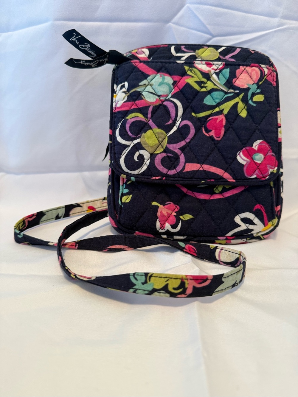 Vera Bradley Navy Quilted Crossbody/Multicolor Floral Print-Fushia on inside